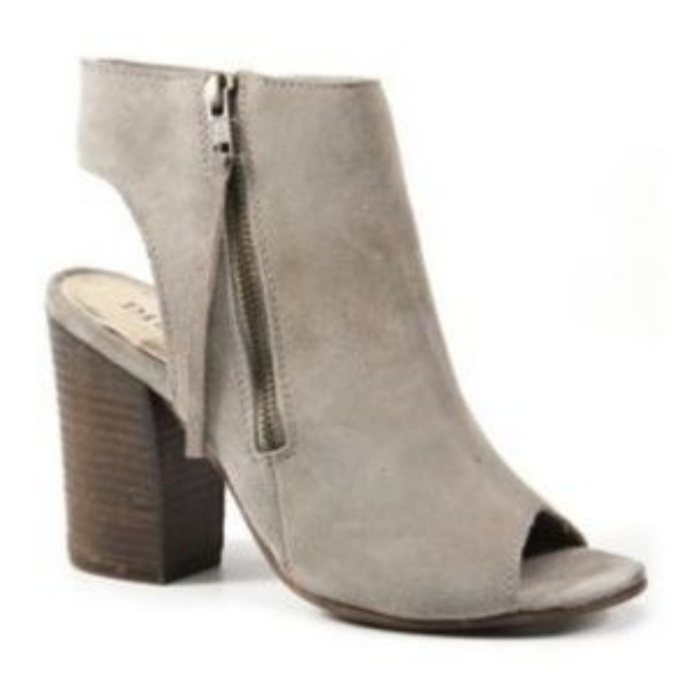 New Diba True Ink Away Side Zip Bootie